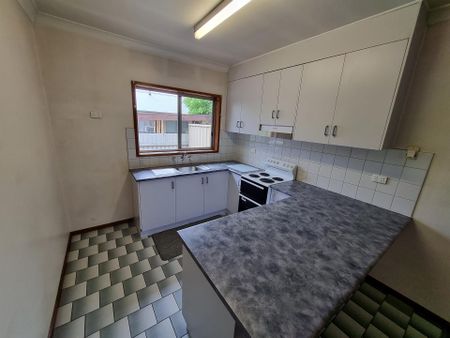 Walk to work and the river - Photo 3