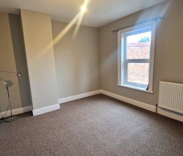 Priory Road - Photo 2