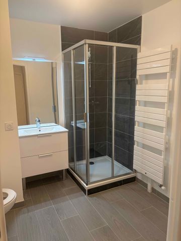 4 pièces - 73,75 m² - 1er étage - Colocation non autorisée - Photo 5