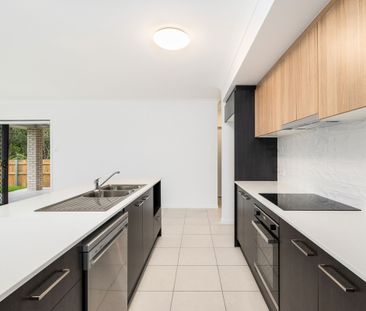 Stunning Brand New Four Bedroom Home - Media Room & Split System - Photo 4