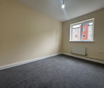 2 bedroom coach house to rent - Photo 4