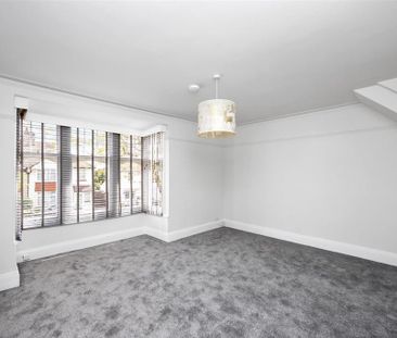 2 bedroom maisonette to rent - Photo 4
