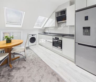 Fairmead Crescent, HA8 8YH, Edgware - Photo 5