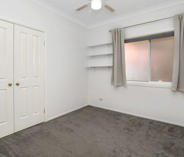 Comfortable Living in a Convenient Springfield Location - Photo 2