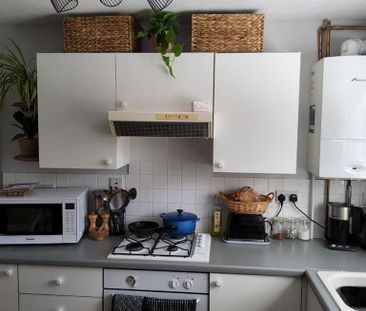 2 bedroom terraced house to rent - Photo 4