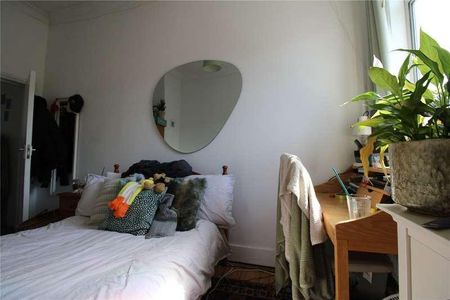 Flat C, Saltoun Road, London, SW2 - Photo 5