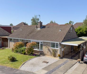 3 bedroom Bungalow To Let - Photo 1