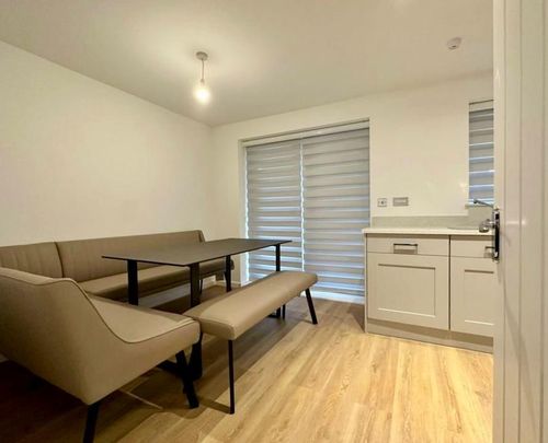 3 bedroom semi-detached house to rent - Photo 1