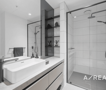 Stylish Apartment With Separate Study Nook - Photo 6