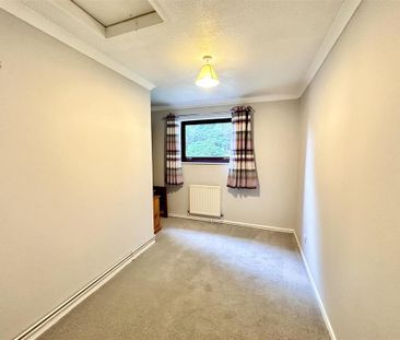 3 bedroom apartment to rent - Photo 3