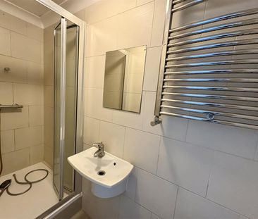 2 bed flat to rent in The Rutts, Bushey Heath, WD23 - Photo 5