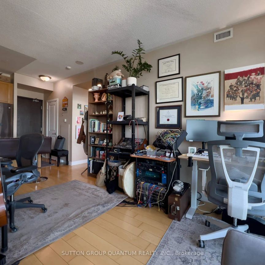 18 Yorkville Avenue #2008 - Photo 1