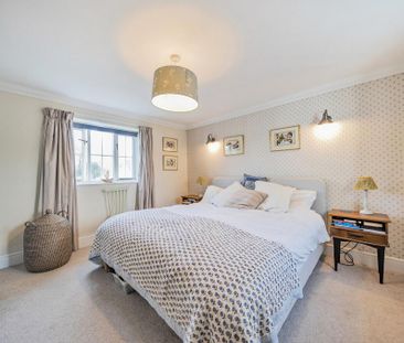 4 bedroom detached house to rent - Photo 5