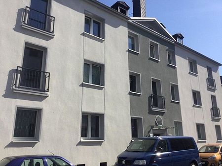 Komm nach Broich: 2 Zimmer mit großer Küche und Balkon; Die Wohnung ist sofort verfügbar!! - Foto 2