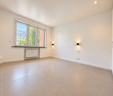 Appartement te huur - Foto 2