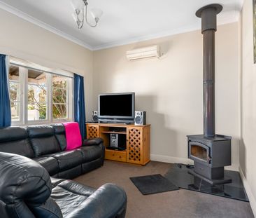 FULLY FURNISHED IN PICCADILLY! - Photo 1