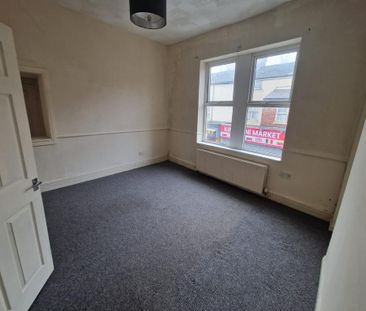 4 bedroom maisonette to rent - Photo 2