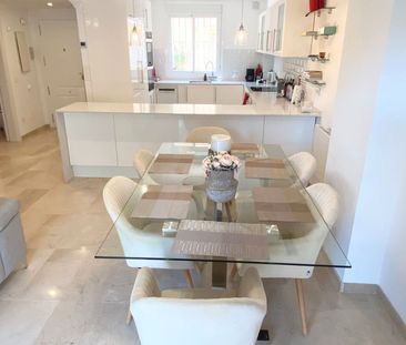 Casa adosada de alquiler en Calle Ana de Austria, 10, Puerto Banús - Photo 5