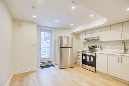 For Lease - 5557 Oscar Peterson Boulevard Unit# Bsmt, Mississauga, Ontario - Photo 2