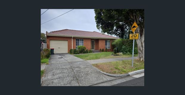 Spacious 2 bedroom Unit Close to Monash University - Photo 1