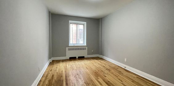 1 chambre - 5045 Avenue Macdonald, Montréal - Photo 3