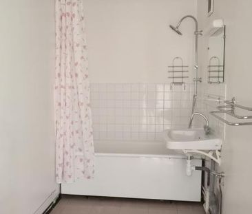 Location Appartement 2 pièces 45m² - Photo 4