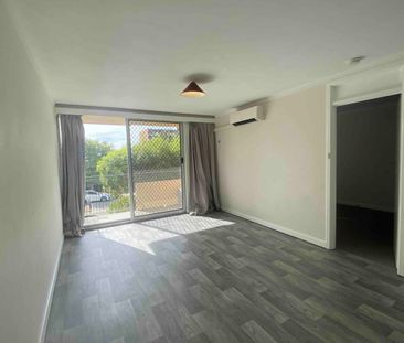 Ready to lease Now! - Photo 2