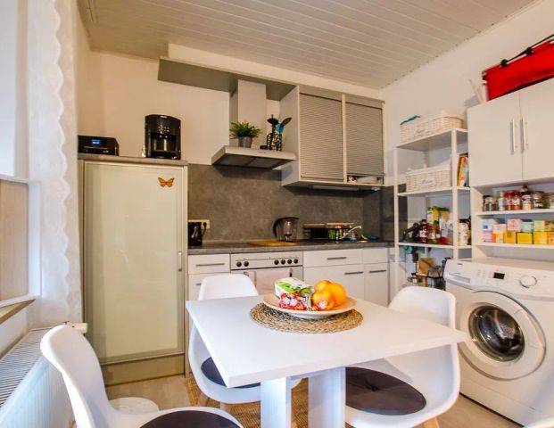 Maisonettewohnung mit Einbauküche für eine Person - Photo 1