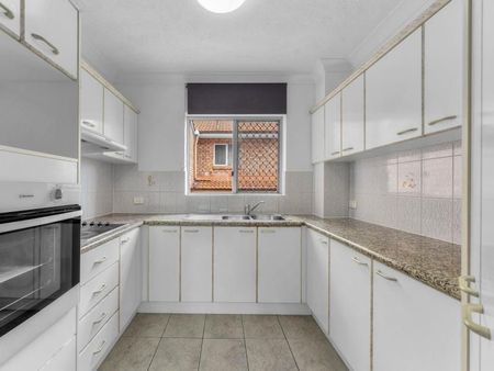 Central and secure apartment close to the Urban Village - Photo 4