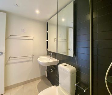 STUDIO ON ST KILDA BLVD - Photo 6