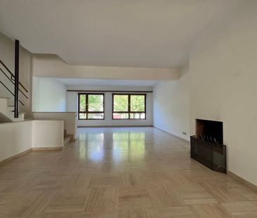 Huis te huur in Ukkel voor € 3.000 met 6 slaapkamers - Photo 2