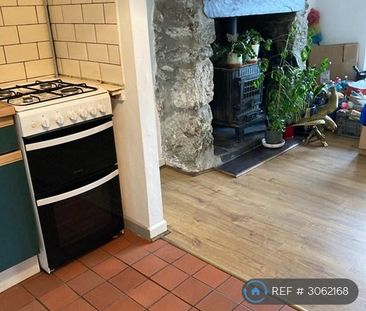 3 bedroom terraced house to rent - Photo 5