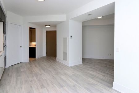 For Lease - 1 Edgewater Drive Unit# 313, Toronto, Ontario - Photo 3