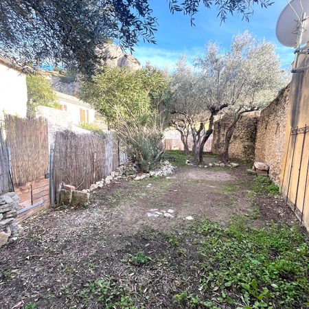 BOULBON - Maison de village avec jardin en face., - Photo 4