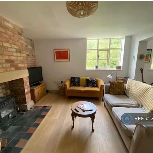 2 bedroom semi-detached house to rent - Photo 1