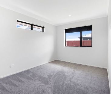 Lovely sunny 2024 4 bed home available for rent - Photo 4