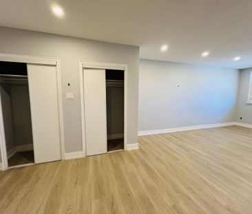 For Lease - 3046 Jaguar Valley Drive Unit# 302, Mississauga, Ontario - Photo 6