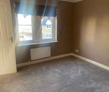 4 bedroom detached house to rent - Photo 5