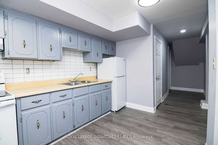 For Lease - 827 Stainton Drive, Mississauga, Ontario - Photo 5