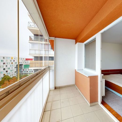 NA PRENÁJOM 3 izbový byt Klincova ulica, Ružinov - Fotografia 1