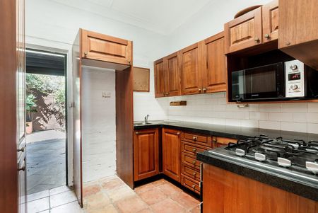 39 Hopetoun Street, Camperdown NSW 2050 - House For Rent | Domain - Photo 4