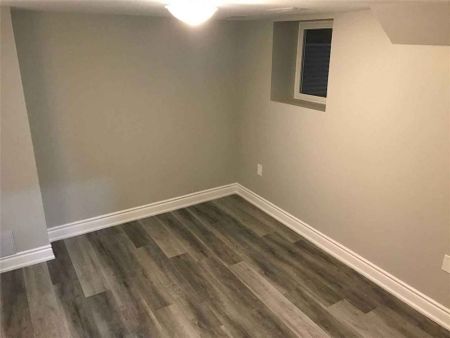 For Lease - 163 Cresthaven Road Unit# Basement, Brampton, Ontario - Photo 2