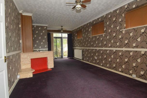 2 bedroom bungalow to rent - Photo 1