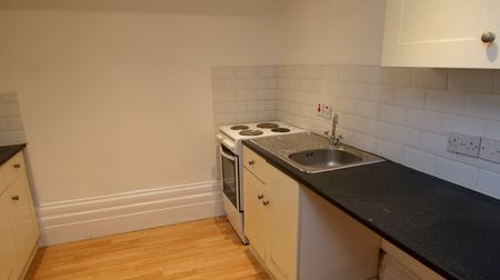 Flat 3, 3 Queens Parade, CHELTENHAM GL503BB - Photo 5