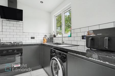 3 bed house to rent in Moncktons Avenue, Maidstone, ME14 - Photo 5