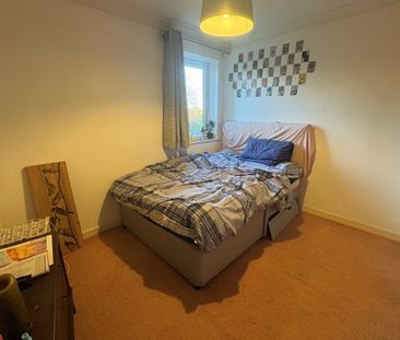 Horton House - Photo 2