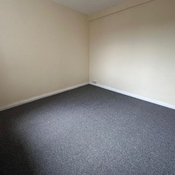 3 BED Duplex To rent - Photo 1