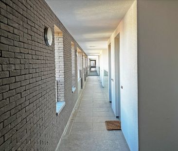 Gemeubeld appartement met twee slaapkamers en lift in het centrum v... - Photo 1