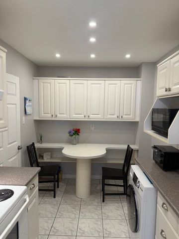 For Lease - 11 Plaisance Rd Road Unit# 42, Richmond Hill, Ontario - Photo 2