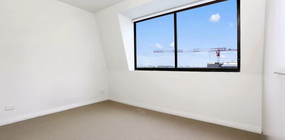 MGM MARTIN - TWO BEDROOM APARTMENT - Photo 2